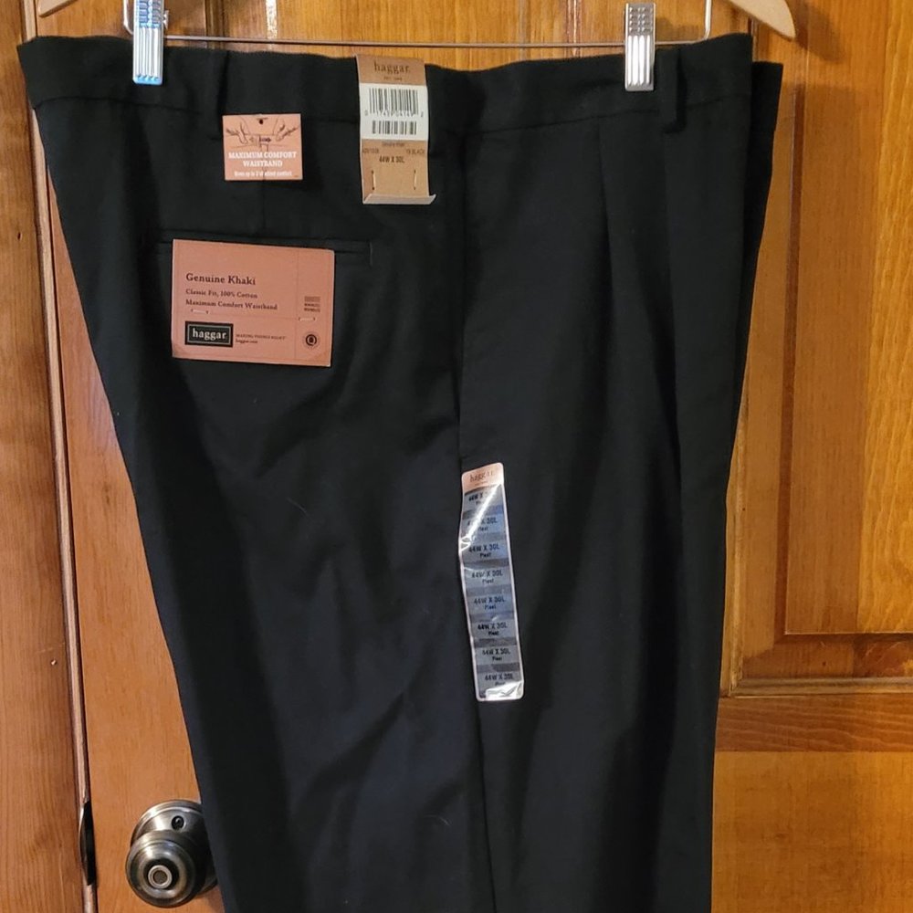 NWT Men's Haggar 44x30 Black Khaki Slacks Pants